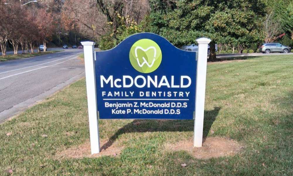 McDonald Famliy Dentistry exterior sign